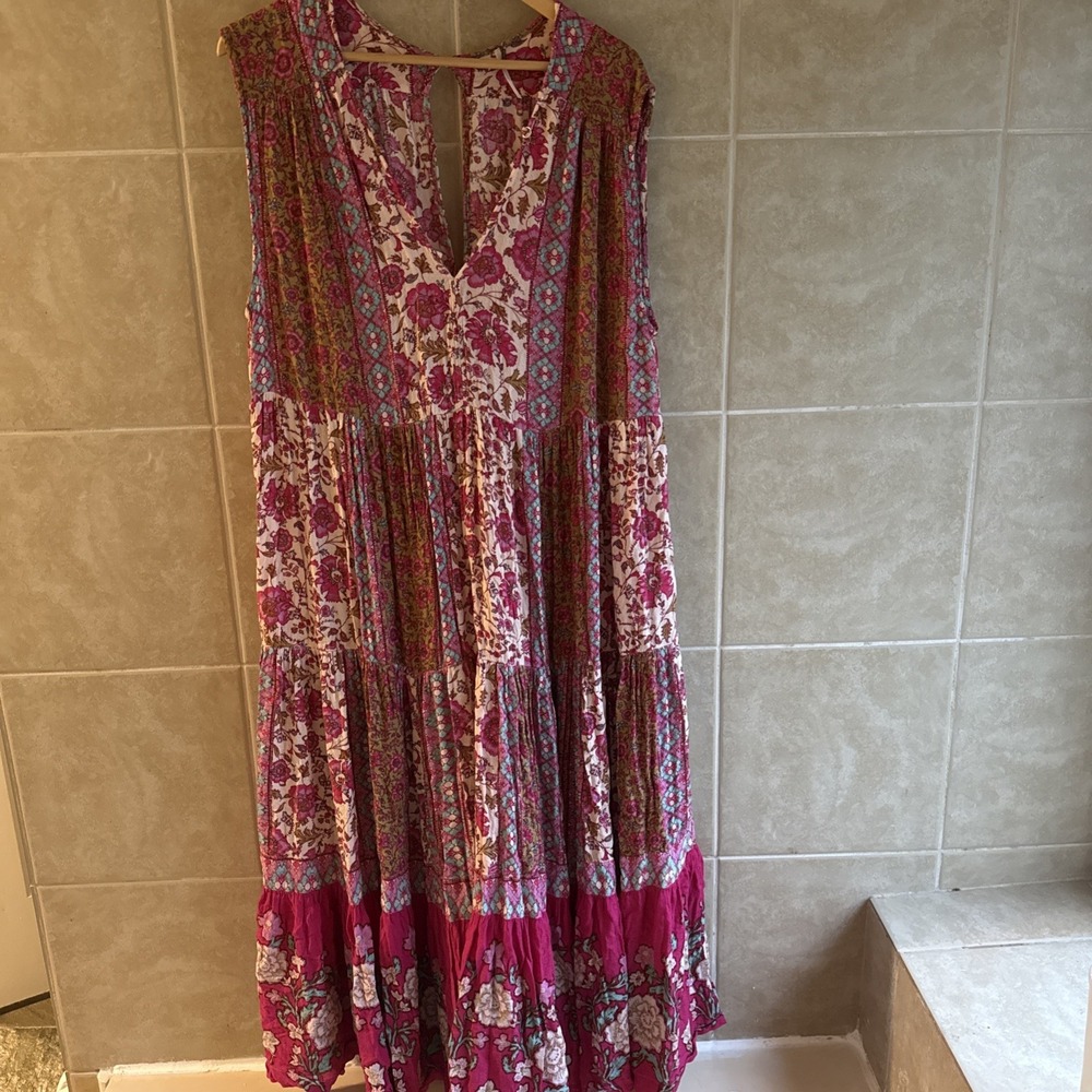 Free People Hanalei Bay Tiered Maxi Dress Sz L Floral Boho Pink Cottage Flowy